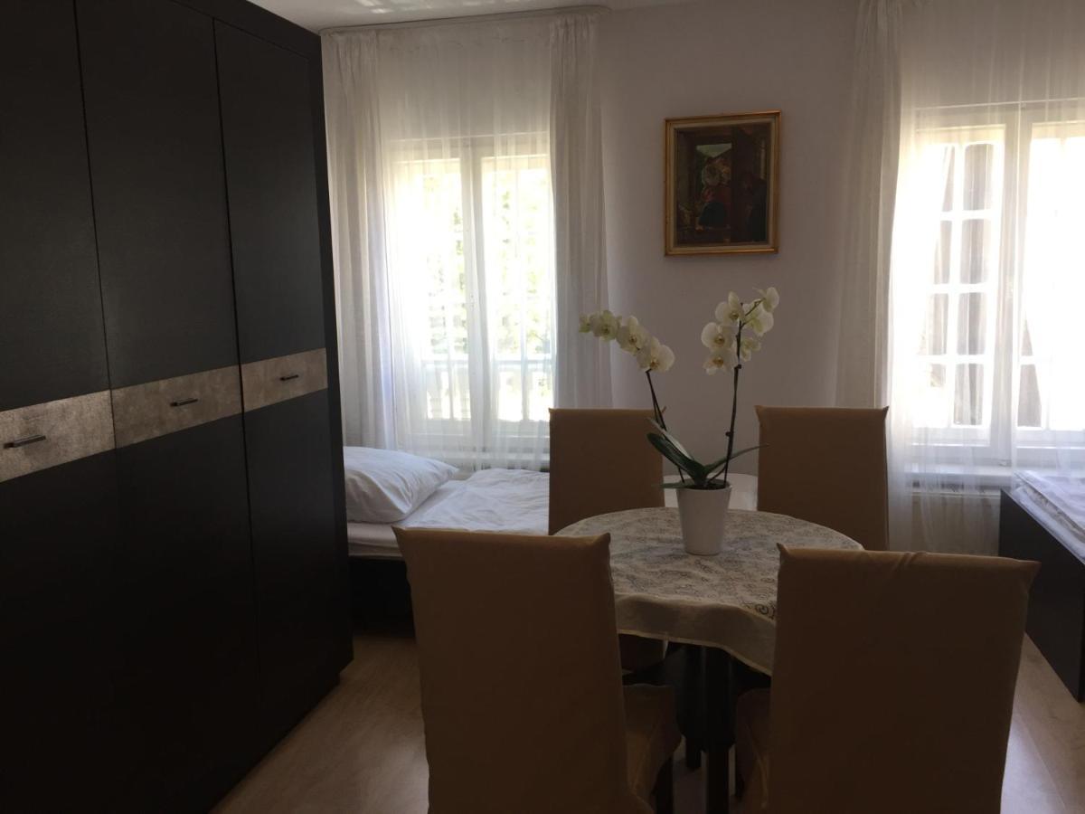 Bialy Dwor Βίλα Kostrzyca Εξωτερικό φωτογραφία